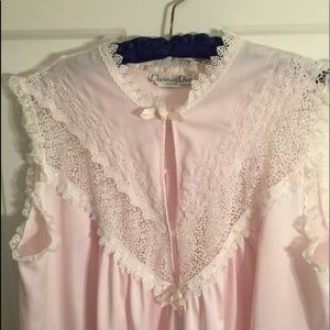 Vintage Christian Dior Pink nightgown and robe M